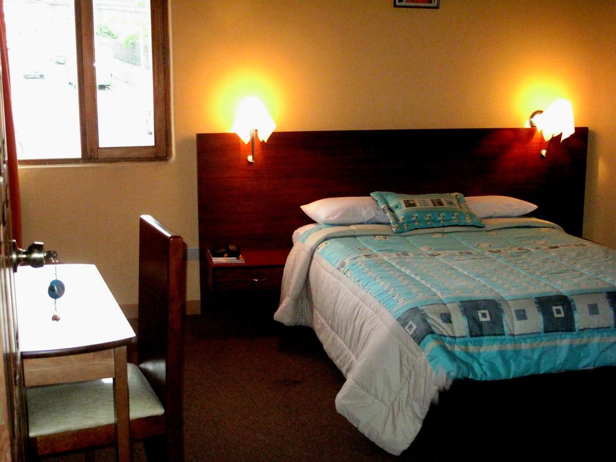 Aqua Hostal Mabel กูเอ็งกา ภายนอก รูปภาพ